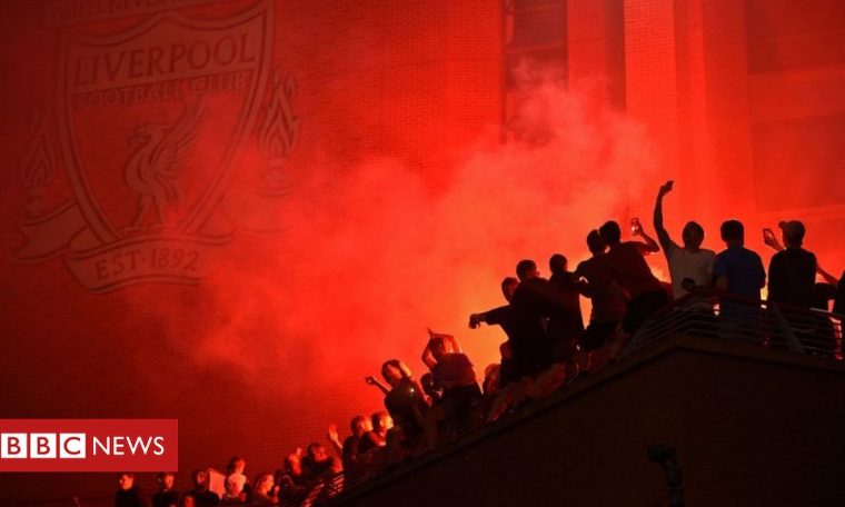 Liverpool FC: Ecstatic fans party on the streets