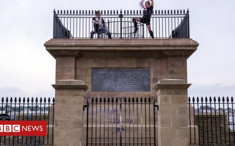 Londonderry: New artwork for blown-up statue site