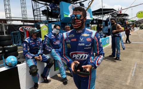 Noose found in Bubba Wallace's garage not a hate crime: FBI