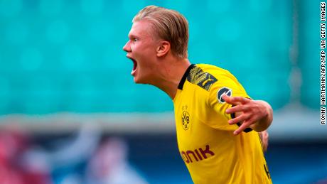 Dortmund&#39;s Norwegian forward Erling Braut Haaland shows his delight after bagging the second and decisive goal for Borussia Dortmund at RB Leipzig. 
