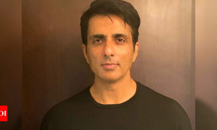 Sonu Sood promises help to 130 stranded migrants from Bihar; thanks fans for their love and support | Hindi Movie News