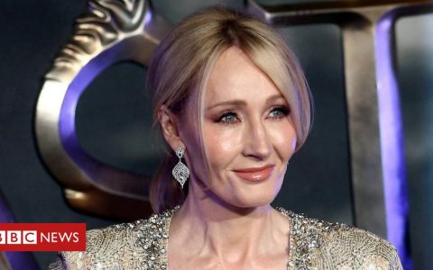 JK Rowling joins 150 public figures decrying 'cancel culture'