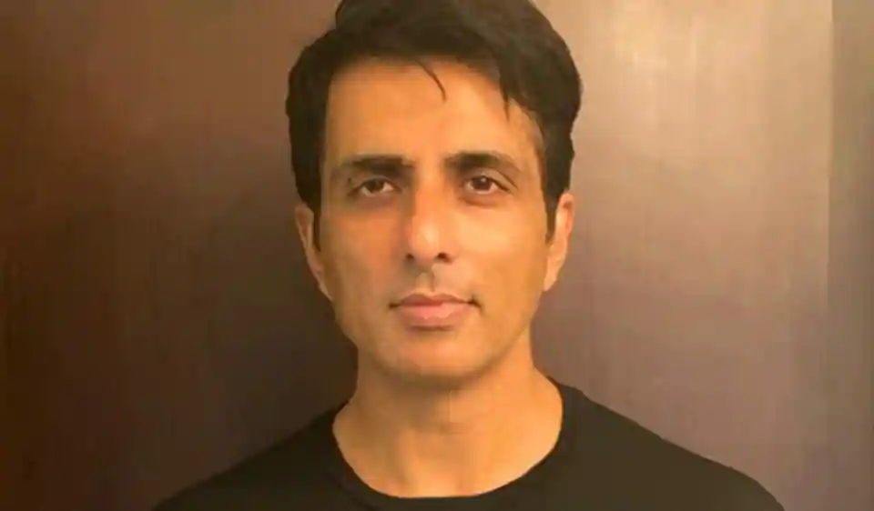 Sonu Sood said that the gesture by the plumber from Odisha was very close to his heart.