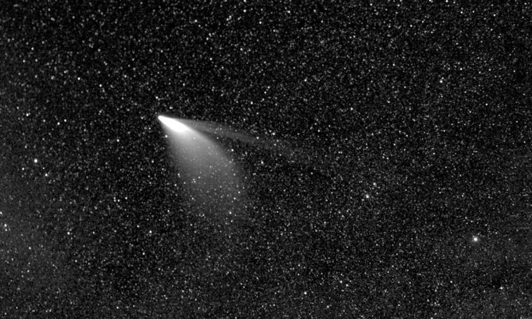 See Comet NEOWISE online tonight in a Slooh webcast