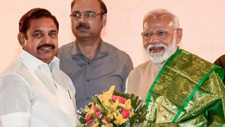 Prime Minister Narendra Modi made a phone call to Tamil Nadu chief minister K Palaniswami  to discuss coronavirus situation in the state, PTI said quoting a statement from the state government.