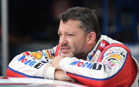 Tony Stewart's Superstar Racing Experience will ban Confederate flag