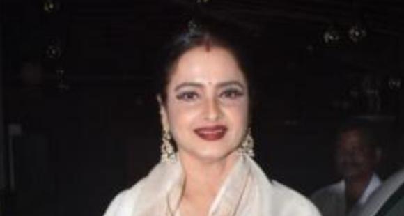 Veteran actress Rekha under home quarantine as security guard & 2 house staff test positive for COVID 19