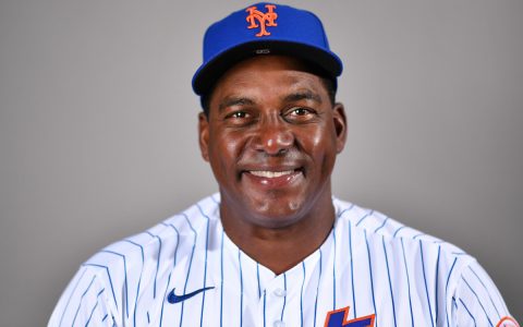 When Mets bench coach Hensley Meulens is expected to arrive at camp