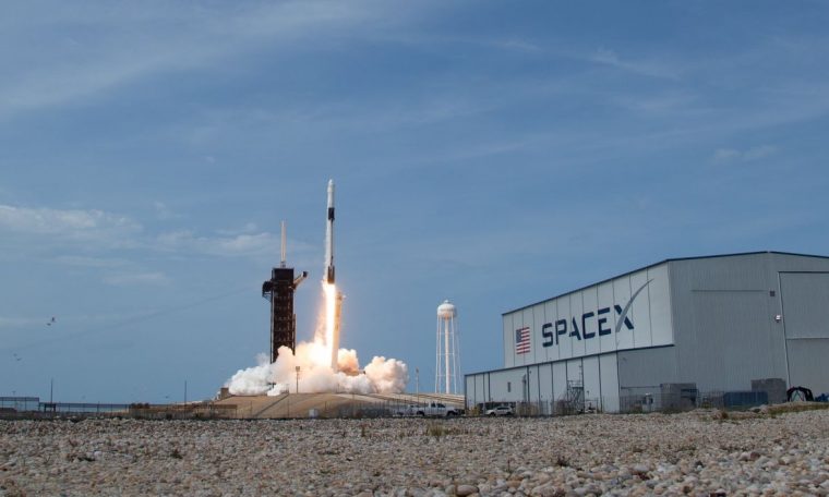 SpaceX raises $1.9 billion in latest funding round: report