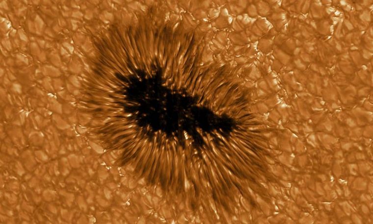 Amazing new sun pictures show our stars' popcorn-like magnetic field show