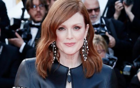 Julianne Moore cast out the principal cast of the beloved Evan Hanson movie