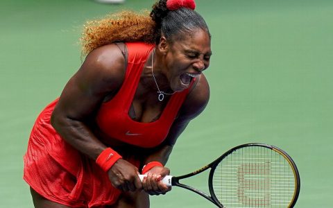 Serena Williams rallies again to reach US Open semifinals
