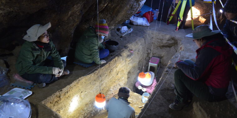 A new window on the meetings of the ancient skull, human migration, Denisovan