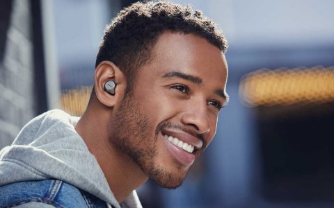 Jabra has released a free voice-over update for the Elite 75T Wireless earbuds.