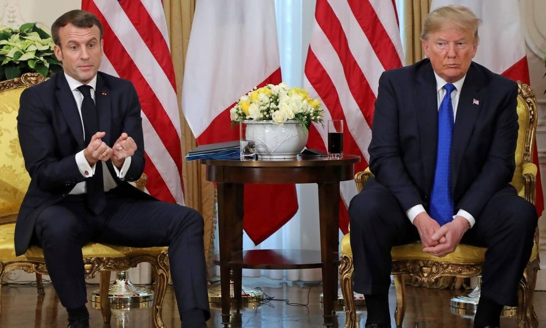 Trump and French President Emmanuel Macron meet at a parallel meeting for the NATO summit in London: French criticizes Turkey, defends US photo: POOL / Reuters 12/03/2019