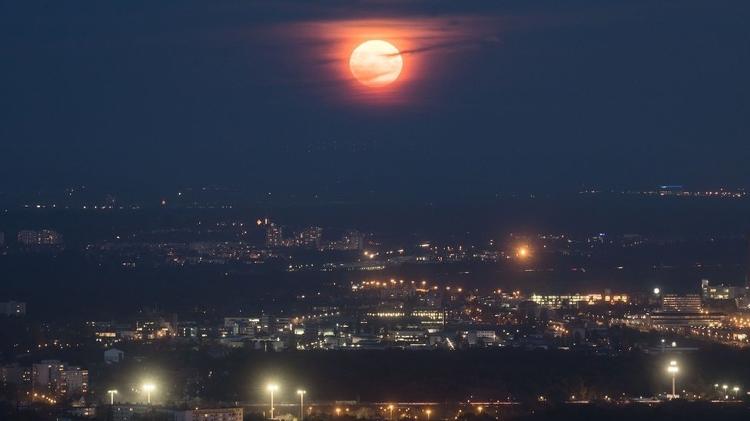 Supermoon is a worldwide acclaimed event - Getty Images - Getty Images