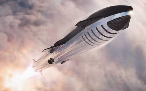 SpaceX will try to "catch" its starship thrusters instead of landing