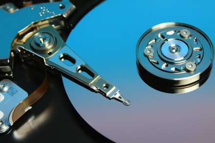 A Windows 10 error can damage your hard drive by opening just one folder