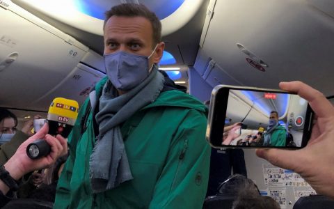 Russian police arrested rival Alexey Navalny at Moscow airport