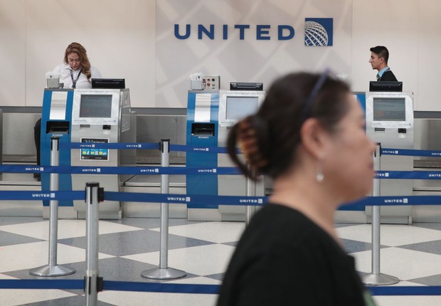 United Airlines logo seen at Chicago Airport (Photo: Scott Olson / Getty Images)