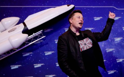 Elon Musk: Prototype of new SpaceX rocket explodes again