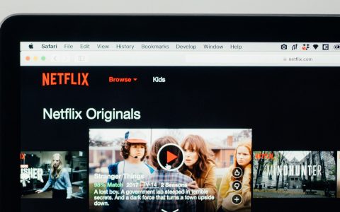 At what time does Netflix update new movies and series?  |  Apps