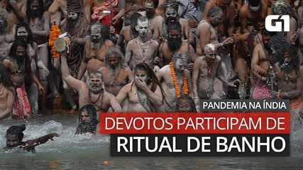 VIDEO: Devotees bathe during pandemic in India