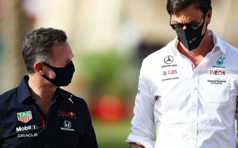 Red Bull implements a new setback for Mercedes and brings five professionals to the engine division