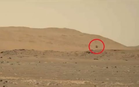 Video: The golden moment of NASA's Mars mission, the rover was able to record the sound of the Ingenuity helicopter.  NASA Perseverance Rover on Mars Sends Video for the First Time with Audio of Helicopter Flight