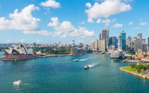 Nova Zelândia suspende viagens sem quarentena para Sydney