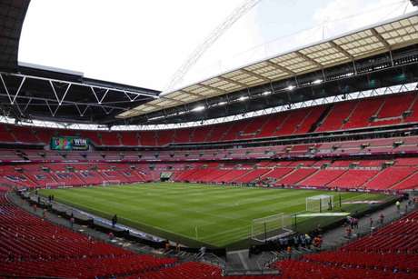 Wembley may host the final between Manchester City and Chelsea in the Champions League (Photo: AFP)