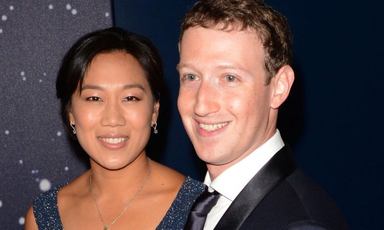 Mark Zuckerberg: He shared a picture of his wife and children