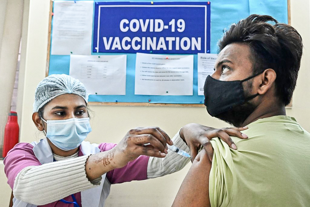 Vaccination in India: The world's largest vaccine manufacturer has orders to give priority to India