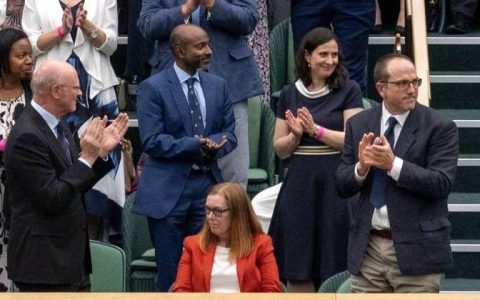 Oxford vaccine scientist applauds at Wimbledon