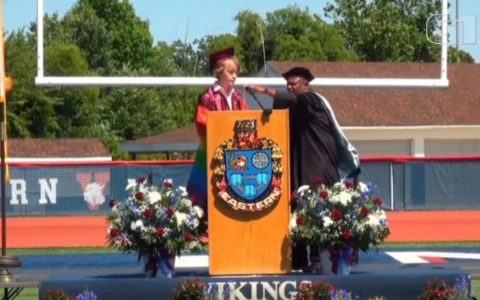 Student's graduation speech interrupted while talking about being LGBTQIA+ in America;  Watch Video |  world