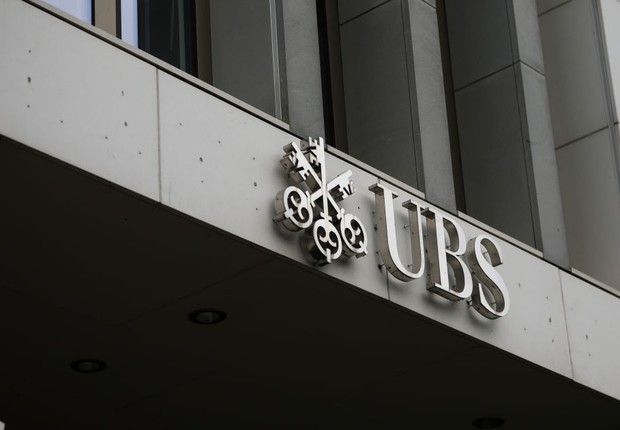 Branch facade of Swiss bank UBS (Photo: Jeremy Möller/Contributor via Getty Images)