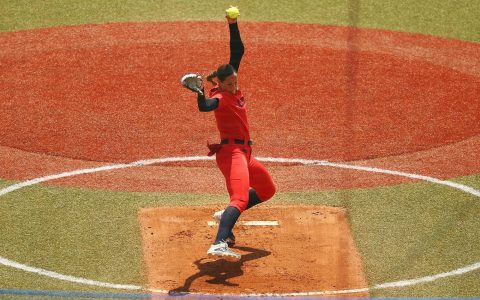 Japan and America win in the first round of softball - Photos