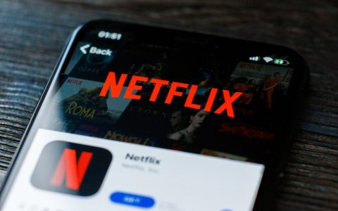 Netflix requires COVID-19 vaccination for US productions