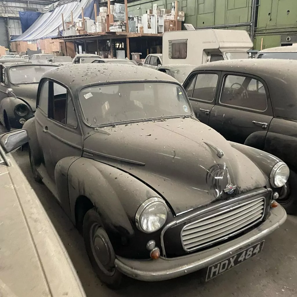United Kingdom: a collection of 174 Dusty Classics on sale 