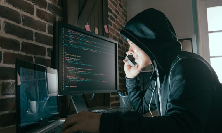 Does crime pay?  Hacker returns stolen bitcoin, offers reward and job