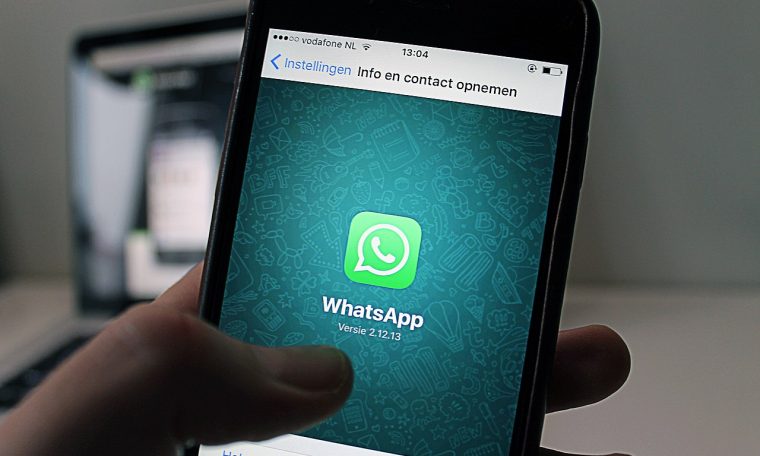 Learn how to be offline and invisible on WhatsApp