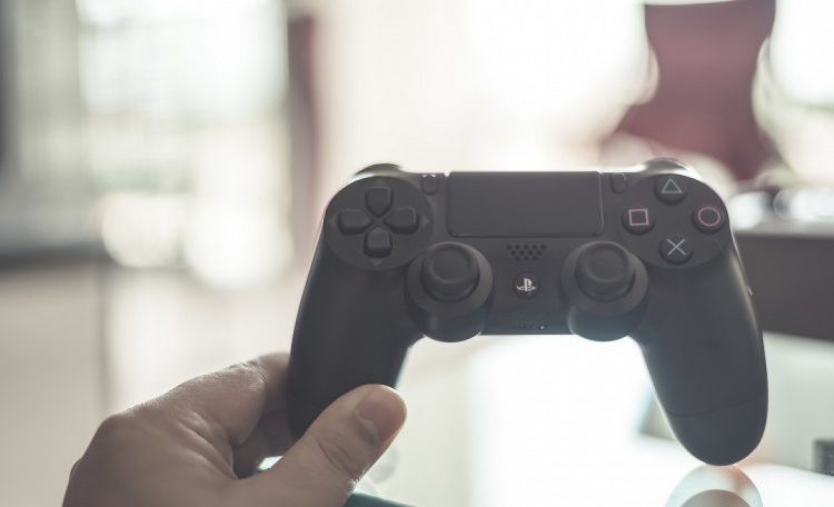 Playing two hours of video games burns like a thousand sit-ups, study says