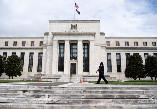 Federal Reserve Building (Photo: Tom Williams/Getty Images)