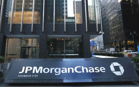 Advice on mergers and acquisitions and cut provisions boost JP Morgan's profits - poca Negócios