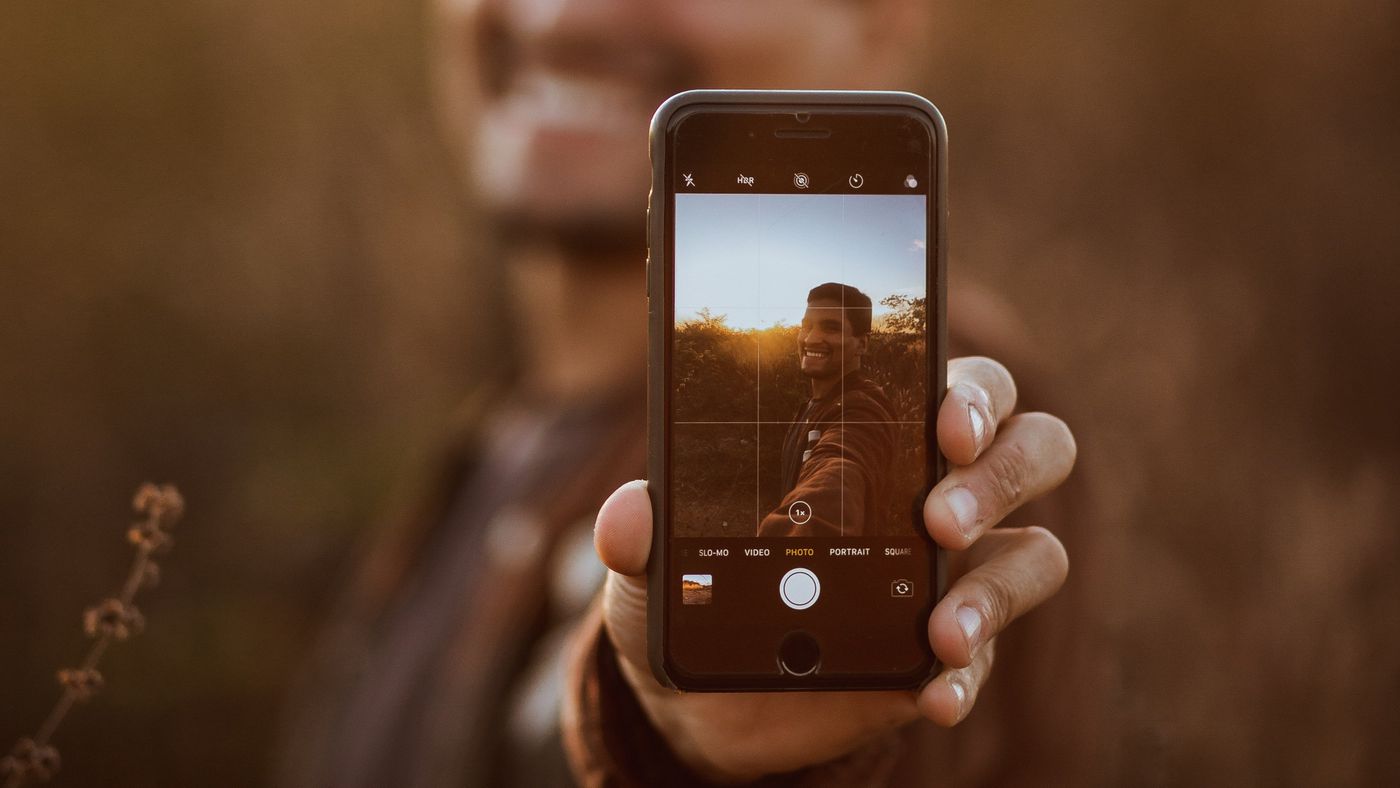 How to Record Stories with Blur Background on iPhone
