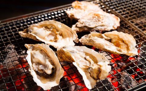 Victoria Department of Health issues immediate warning against raw oysters following outbreak of infectious disease