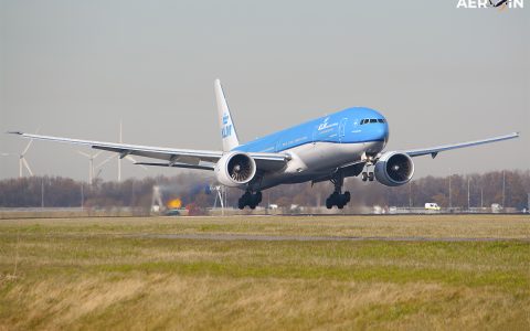 Fearing new tensions from Africa, KLM flight is halted shortly after landing in Holland