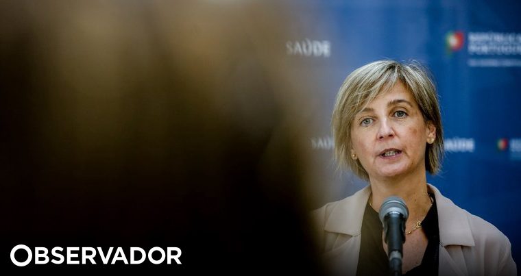 "Affairs of the Skyscraper."  Marta Temido - Observer.  says Portugal expected to record 37,000 infections in first week of January