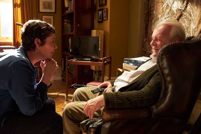 Olivia Colman and Anthony Hopkins in the drama My Father
