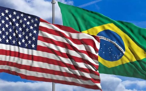 A Embaixada americana em Brasília desencorajou o desembarque de estrangeiros no Brasil, mesmo após a reabertura dos aeroportos (foto: wikimedia)